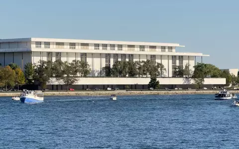 Das Kennedy Center ist ein politischer Zankapfel geworden. (Archivbild) - Foto: Andrej Sokolow/dpa
