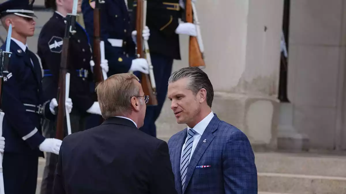 Pistorius trifft Hegseth im Pentagon - Bild: Kay Nietfeld/dpa