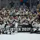 Meister Eisbären Berlin kann mit einem erneuten Triumph DEL-Geschichte schreiben. (Archvibild) - Bild: Florian Wiegand/dpa