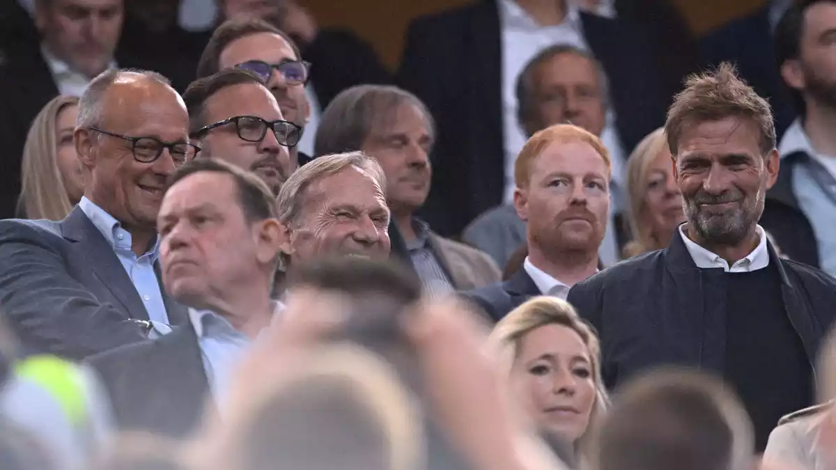 Jürgen Klopp war in seinen ersten Wochen als Bundestrainer viel unterwegs. (Archivbild)  - Bild: Bernd Thissen/dpa
