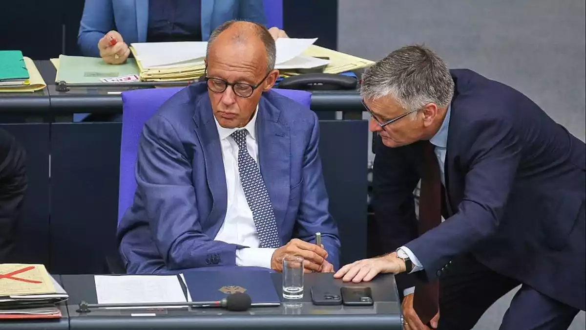 Regierungssprecher kritisiert Umfrageinstitute