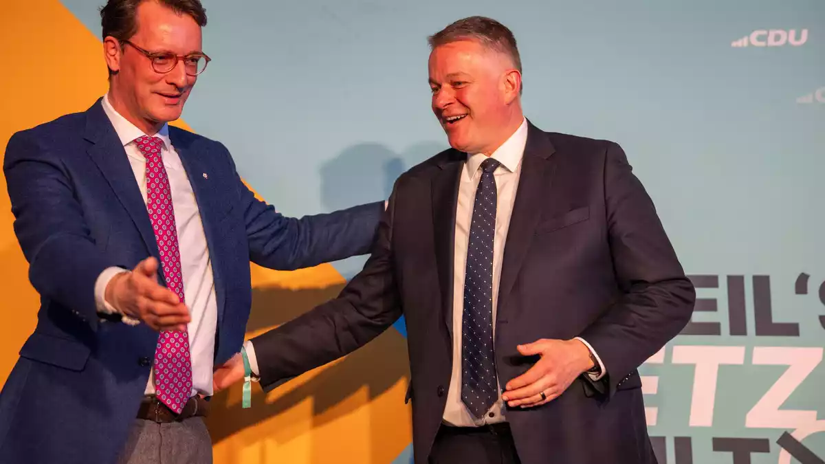 Auch die Unterschriften dieser beiden Ministerpräsidenten aus NRW und Rheinland-Pfalz stehen unter der Erklärung. (Archivbild) - Bild: Harald Tittel/dpa