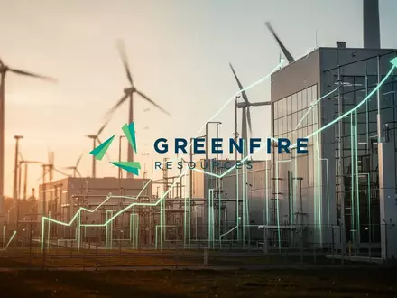 Moderne Energieinfrastruktur bei Sonnenuntergang als Symbol für Marktwachstum und Kapitalerhöhung. - Foto: über boerse-global.de