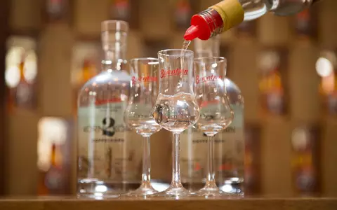 Der amerikanische Whiskey-Spezialist Sazerac interessiert sich für Berentzen. (Archivbild) - Foto: Friso Gentsch/dpa