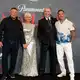 Regisseur Guy Ritchie mit den «Mobland»-Stars: Helen Mirren, Pierce Brosnan und Tom Hardy - Bild: Alberto Pezzali/Invision/AP/dpa