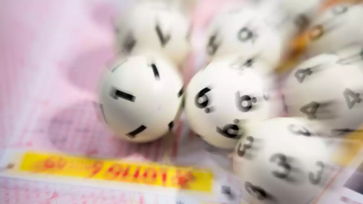 Ein Lottospieler aus Mecklenburg-Vorpommern hat 50 Millionen Euro gewonnen. (Symbolbild) - Bild: Tom Weller/dpa