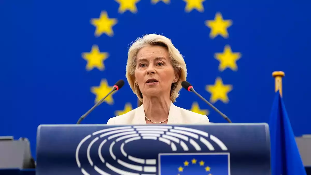 Eltern und Lehrer müssen über die Risiken und Chancen der digitalen Welt aufgeklärt werden, wie von der Leyen auch sagte.  - Bild: Justin Tang/Canadian Press via ZUMA Press/dpa