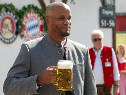 Trainer Vincent Kompany freut sich auf das Oktoberfest. (Archivbild) - Foto: Stefan Puchner/dpa