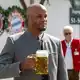 Trainer Vincent Kompany freut sich auf das Oktoberfest. (Archivbild) - Bild: Stefan Puchner/dpa