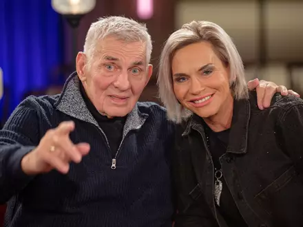 Heinz Hoenig und seine Ehefrau Annika Kärsten-Hoenig haben zwei kleine Kinder. (Archivbild) - Foto: Henning Kaiser/dpa