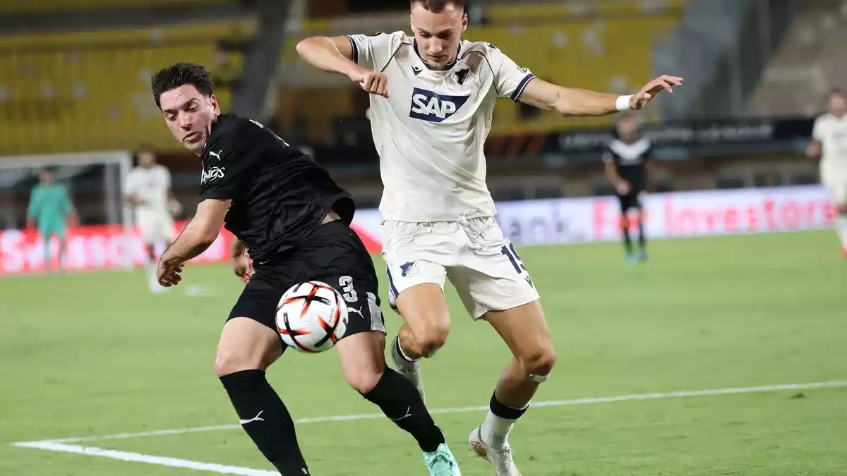 Lemperle tat sich gegen Kreta schwer. - Bild: InTime Sports/InTime Sports/AP/dpa