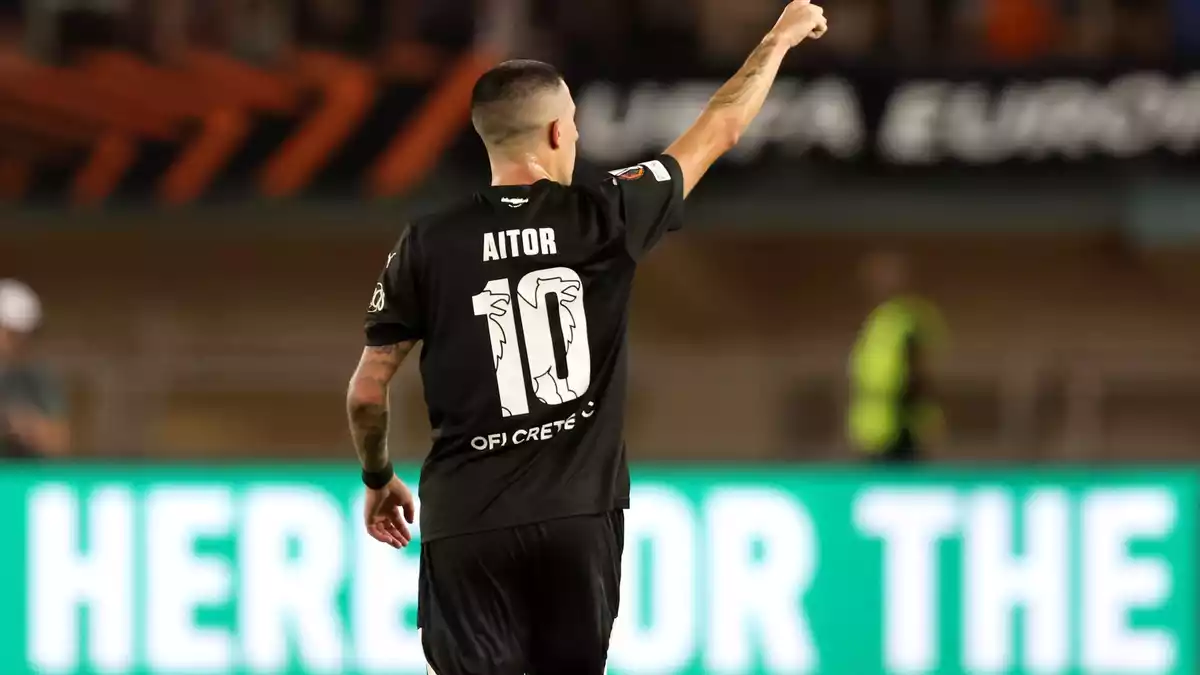 Aitor bejubelte das 1:0-Führungstor. - Bild: InTime Sports/InTime Sports/AP/dpa
