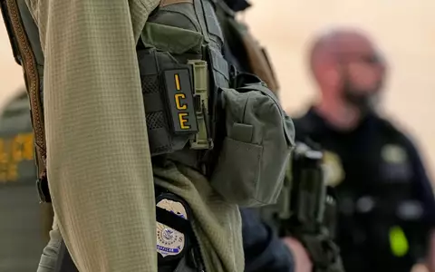 Trump zieht einen Personalvorschlag für die Einwanderungsbehörde ICE zurück. (Archivbild) - Foto: Angelina Katsanis/AP/dpa