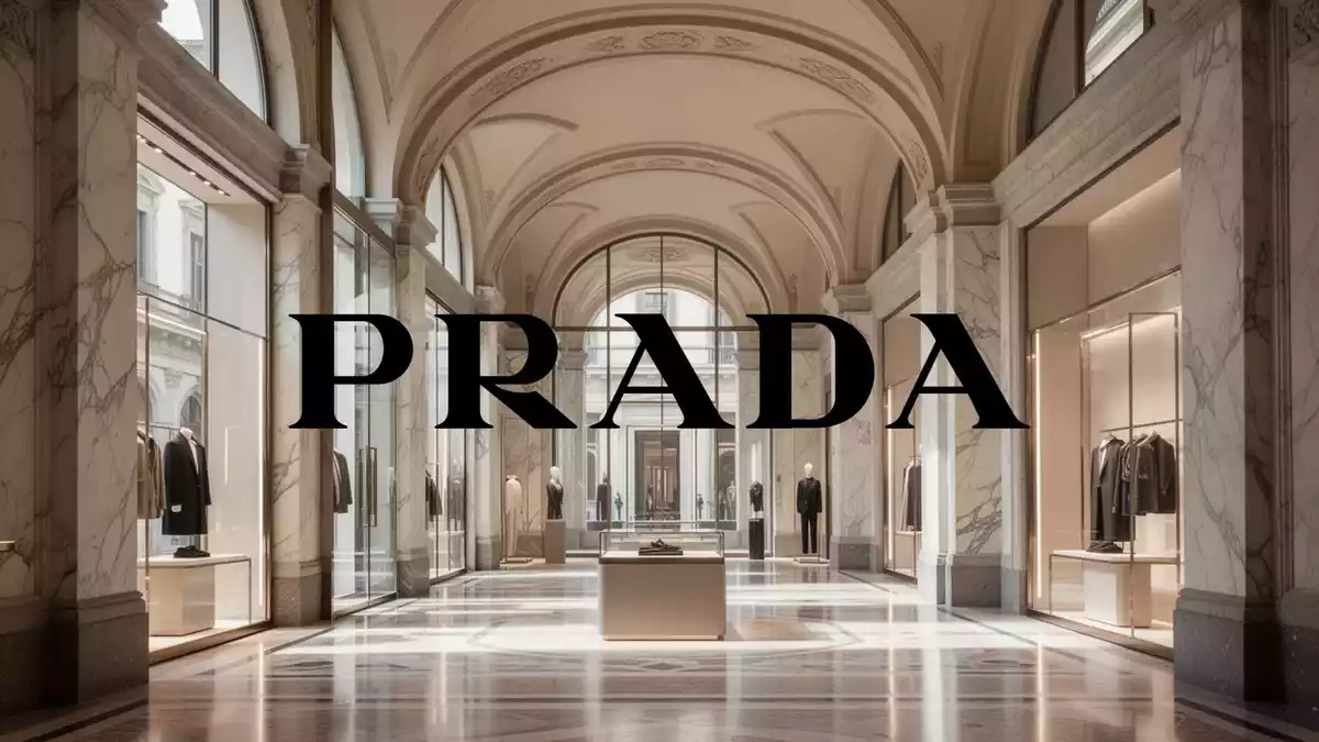 Prada eröffnet Galleria und fokussiert sich auf Versace-Integration