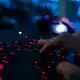 Arbeitssuchende IT-Fachkräfte werden Ziel von staatlich orchestrierten Cyberangriffen aus Nordkorea. (Symbolbild)  - Bild: Nicolas Armer/dpa