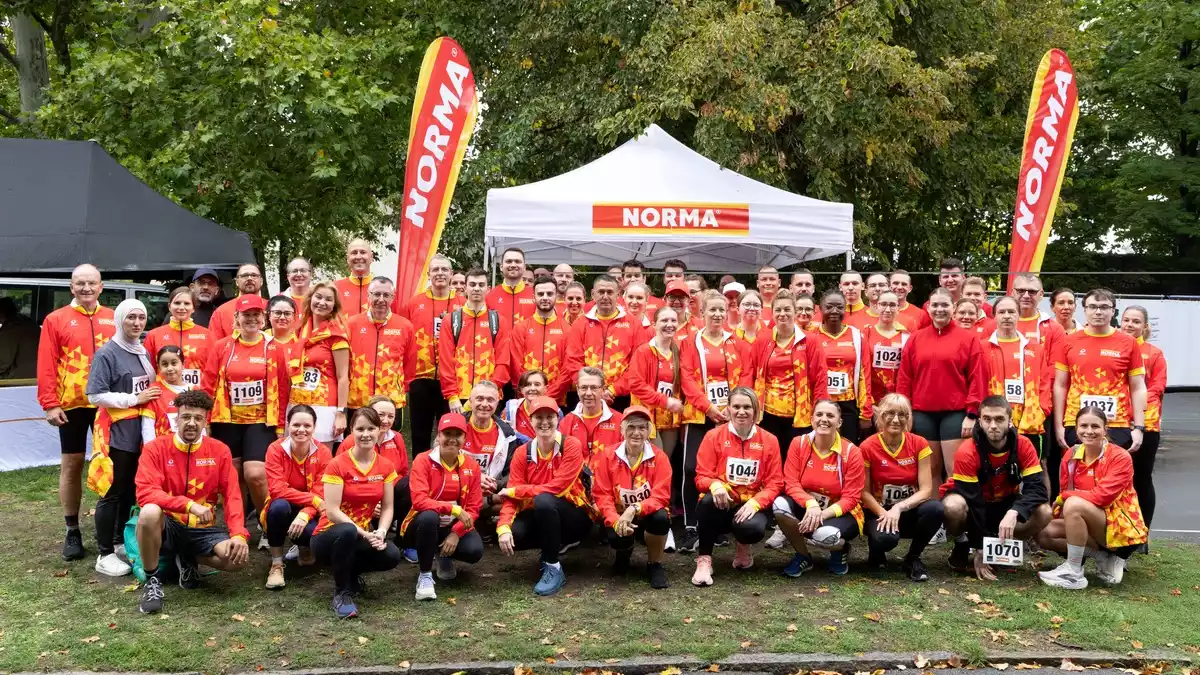 Gemeinsam läuft's besser: NORMA ging mit knapp 100 Mitarbeitenden beim 16. Fürther Firmenlauf an den Start / Beliebte Laufveranstaltung für das ganze Team - Bild: presseportal.de