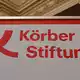 Die Körber-Stiftung vergibt einen der höchstdotierten Forschungspreise. (Archivbild) - Bild: David Hammersen/dpa