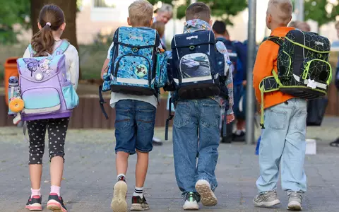 Nach jahrelangem Anstieg geht die Zahl der Schülerinnen und Schüler in Deutschland ab 2029 zurück. (Symbolbild) - Foto: Peter Gercke/dpa