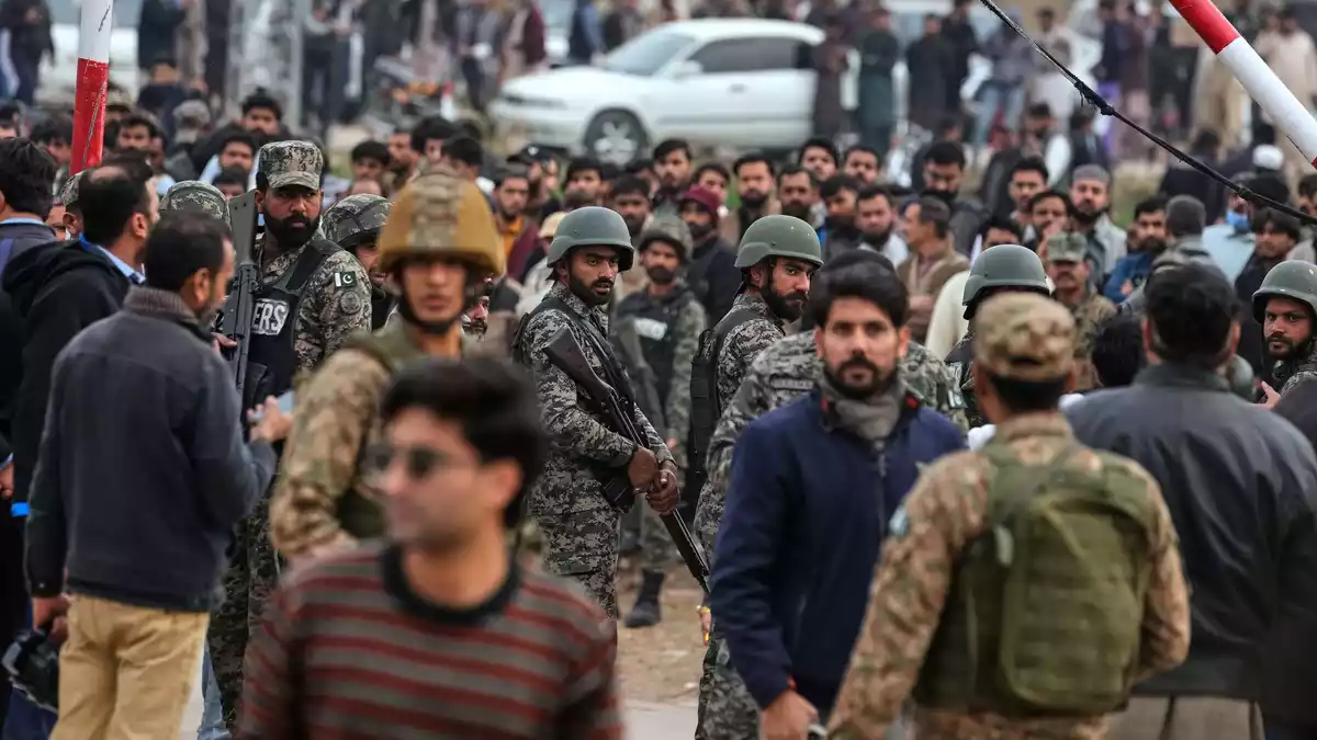 In den vergangenen Jahren kam es zu regelmäßigen Anschlägen in Pakistan. (Symbolbild) - Bild: Anjum Naveed/AP/dpa