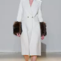 M&S feiert 100 Jahre Mode mit Debüt bei der London Fashion Week - Foto: presseportal.de