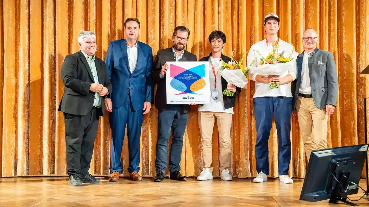 Systemgastronomie fordert Mut zu Reformen - Mmaah! gewinnt Branchenpreis / Beim BdS-Mittagsempfang 2026 steht die Wettbewerbsfähigkeit der Unternehmen im Fokus - Bild: presseportal.de