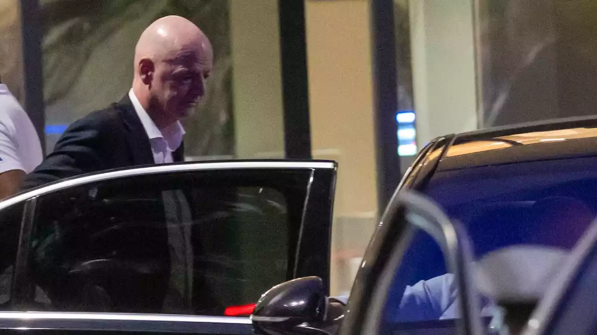 Infantino möchte nochmal als FIFA-Präsident kandidieren. (Archivbild) - Bild: STR/AP/dpa