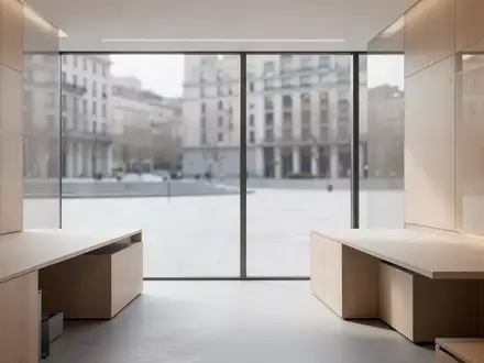 Ein minimalistisch gestaltetes, leeres Büro mit klaren Linien und hellem Tageslicht, das eine ruhige, professionelle Umgebung symbolisiert. - Foto: über boerse-global.de