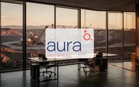 Abstrakte Darstellung einer industriellen Bergbaulandschaft bei Sonnenuntergang in einem professionellen, modernen Kontext. - Foto: über boerse-global.de
