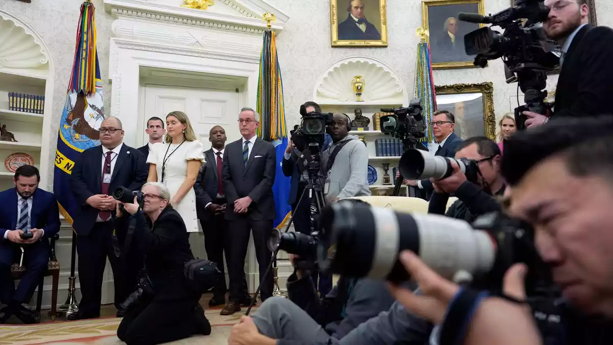 Trump verbietet CNN den Zugang zum Weißen Haus – es ist nicht das erste Verbot dieser Art. (Archivbild) - Bild: Ben Curtis/AP/dpa