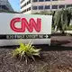 Von dem Verbot ist unter anderem der renommierte US-Sender CNN betroffen. (Archivbild) - Bild: Anna Ringle/dpa