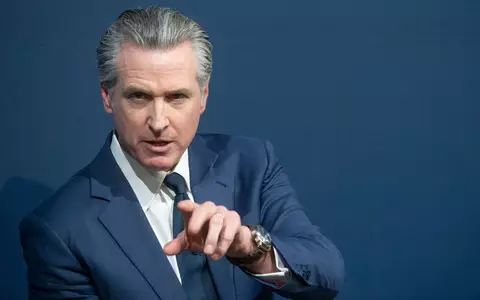 Kalifornien, wo führende KI-Labore zuhause sind, könnte unter Gouverneur Gavin Newsom eine wichtige Rolle bei der KI-Regulierung übernehmen. (Archivbild) - Foto: Marijan Murat/dpa