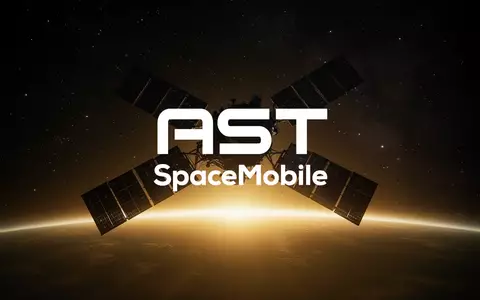 Abstrakte Darstellung eines Satelliten vor einem goldenen Horizont als Symbol für den Raumfahrtsektor - Foto: über boerse-global.de