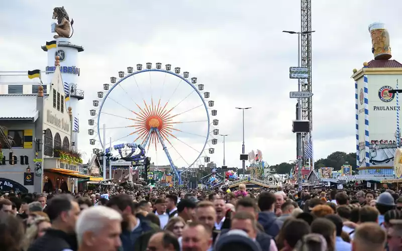  - Foto: Felix Hörhager/dpa