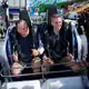 Die Vorfreude auf das Oktoberfest steigt: OB Dominik Krause (r) und Wiesn-Chef Christian Scharpf sitzen schon einmal Probe. - Bild: Sven Hoppe/dpa