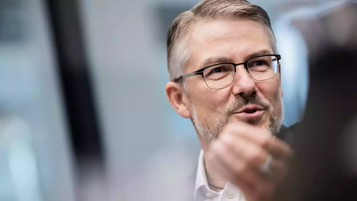 Vattenfall-Deutschlandchef Robert Zurawski sieht das Wort «Energiewende» kritisch. - Bild: Christoph Soeder/dpa