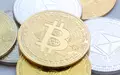 Die Kurse von Kryptowerten wie Bitcoin und Ether schwanken stark, Kritiker warnen regelmäßig vor Spekulationsblasen. Doch das Interesse ist groß. (Symbolbild) - Foto: Fernando Gutierrez-Juarez/dpa