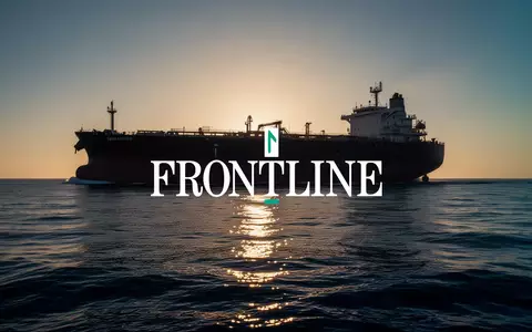 Öltanker auf dem offenen Meer bei Sonnenuntergang als Symbol für die maritime Industrie. - Foto: über boerse-global.de