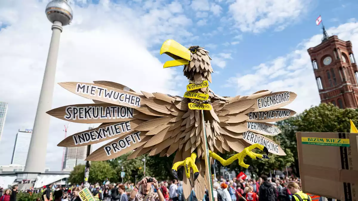 Das Thema Wohnungsmangel und hohe Mieten war wichtig im Wahlkampf. (Archivbild)  - Bild: Fabian Sommer/dpa