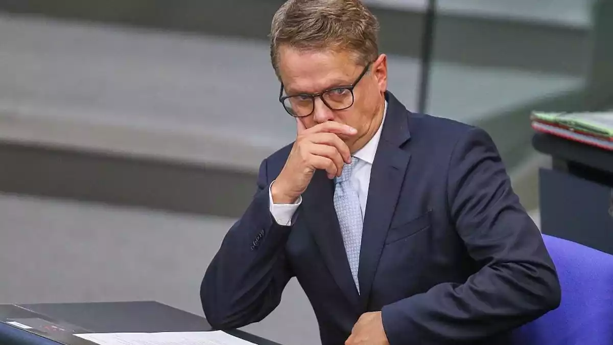 Linnemann will Info-Pflicht der Krankenkassen wieder einführen