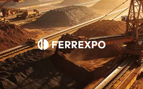 Industrielle Bergbaulandschaft bei Sonnenaufgang als Symbol für Rohstoffmärkte und wirtschaftliche Erholung - Foto: über boerse-global.de