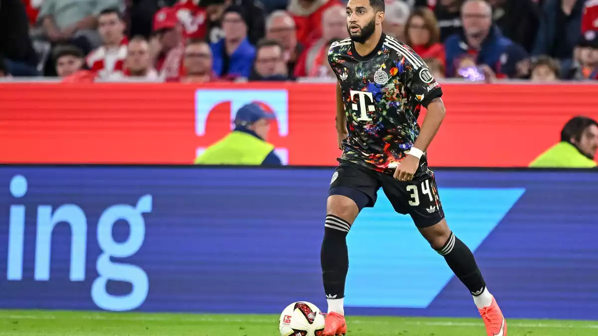 Tor-Premiere im Bayern-Dress für Neuzugang Ismael Saibari.  - Bild: Harry Langer/dpa