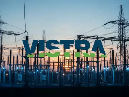 Moderne elektrische Umspannstation in der AbenddĂ€mmerung als Symbol fĂŒr den Energiesektor. - Foto: ĂŒber boerse-global.de