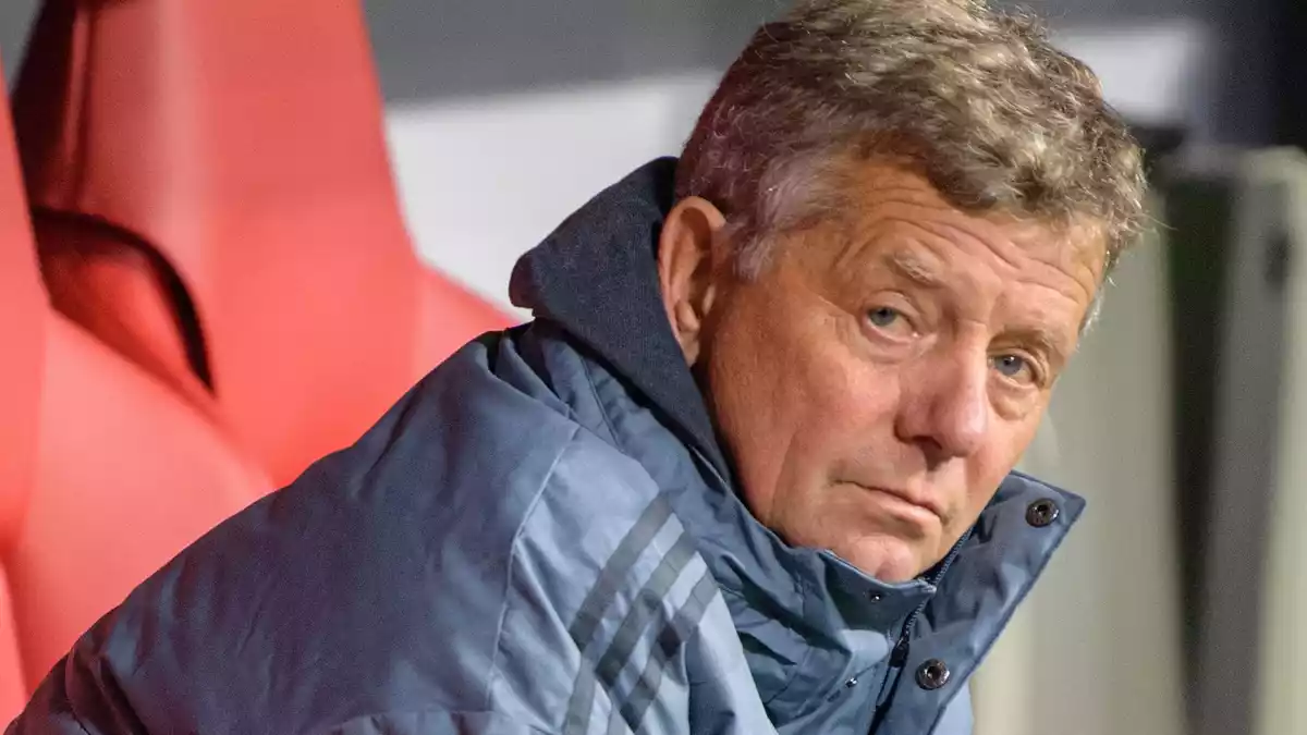 Er war der Co-Trainer schlechthin in Deutschland. Nun ist Peter Hermann tot. (Archivbild) - Bild: Matthias Balk/dpa