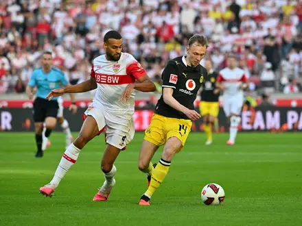 Machte den Unterschied: BVB-Torschütze Maximilian Beier (r). - Foto: Jan-Philipp Strobel/dpa