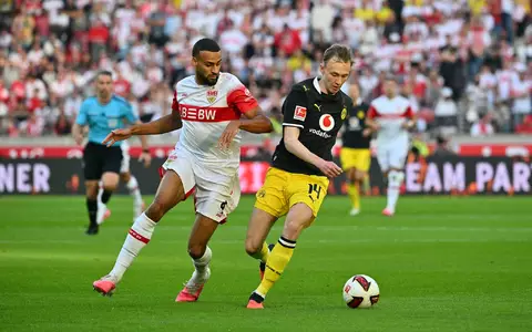 Machte den Unterschied: BVB-Torschütze Maximilian Beier (r). - Foto: Jan-Philipp Strobel/dpa