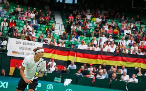 Alexander Zverev gewann im Davis Cup seine beiden Einzel. - Foto: Christoph Reichwein/dpa