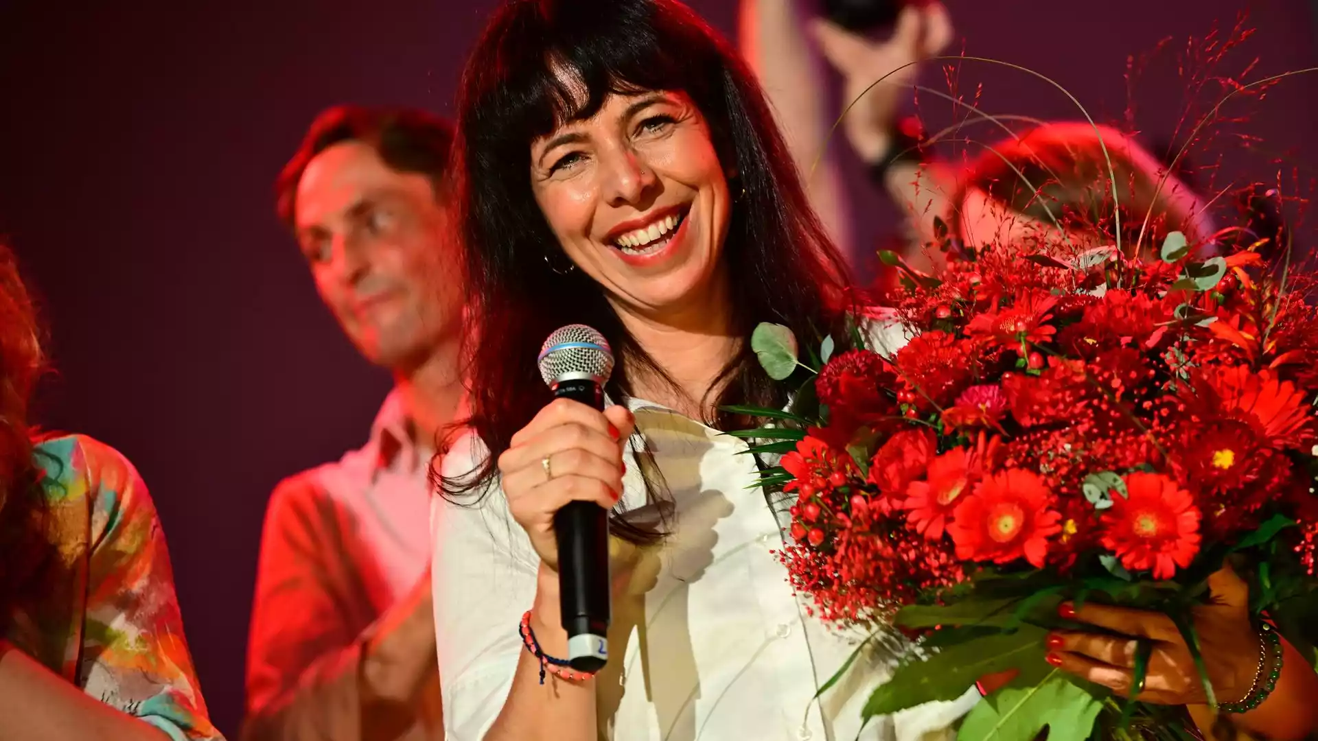 Berlin-Wahl: Linke gewinnt Prognosen und greift nach dem Roten ...