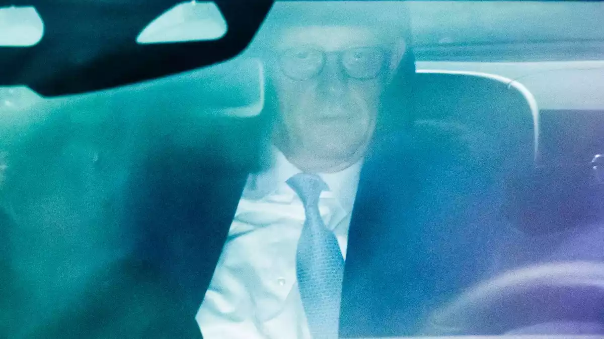 Bundeskanzler Merz erlebt schon wieder einen Schicksalstag.  - Bild: Michael Kappeler/dpa