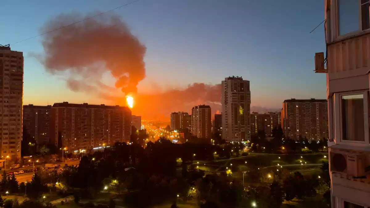 Moskau und die Region erlebten am letzten Wahltag am Sonntag laut Behörden die schwersten ukrainischen Drohnenangriffe seit Beginn des Angriffskriegs gegen die Ukraine. - Bild: Uncredited/UGC/AP/dpa