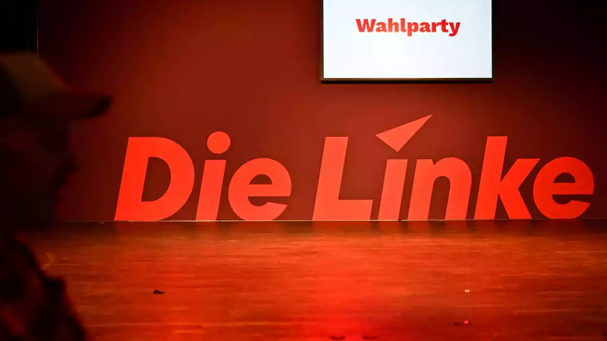 Ein bekanntes Clan-Mitglied war am Abend auf einer Wahlparty der Linken. (Symbolbild) - Bild: Sebastian Gollnow/dpa